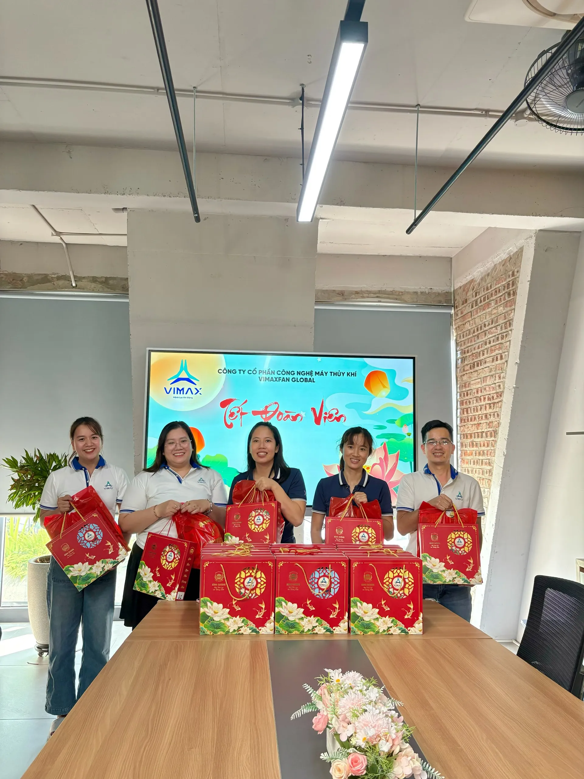 z7077535788236 f2a921ff516793f2ce13645174318509 11zon