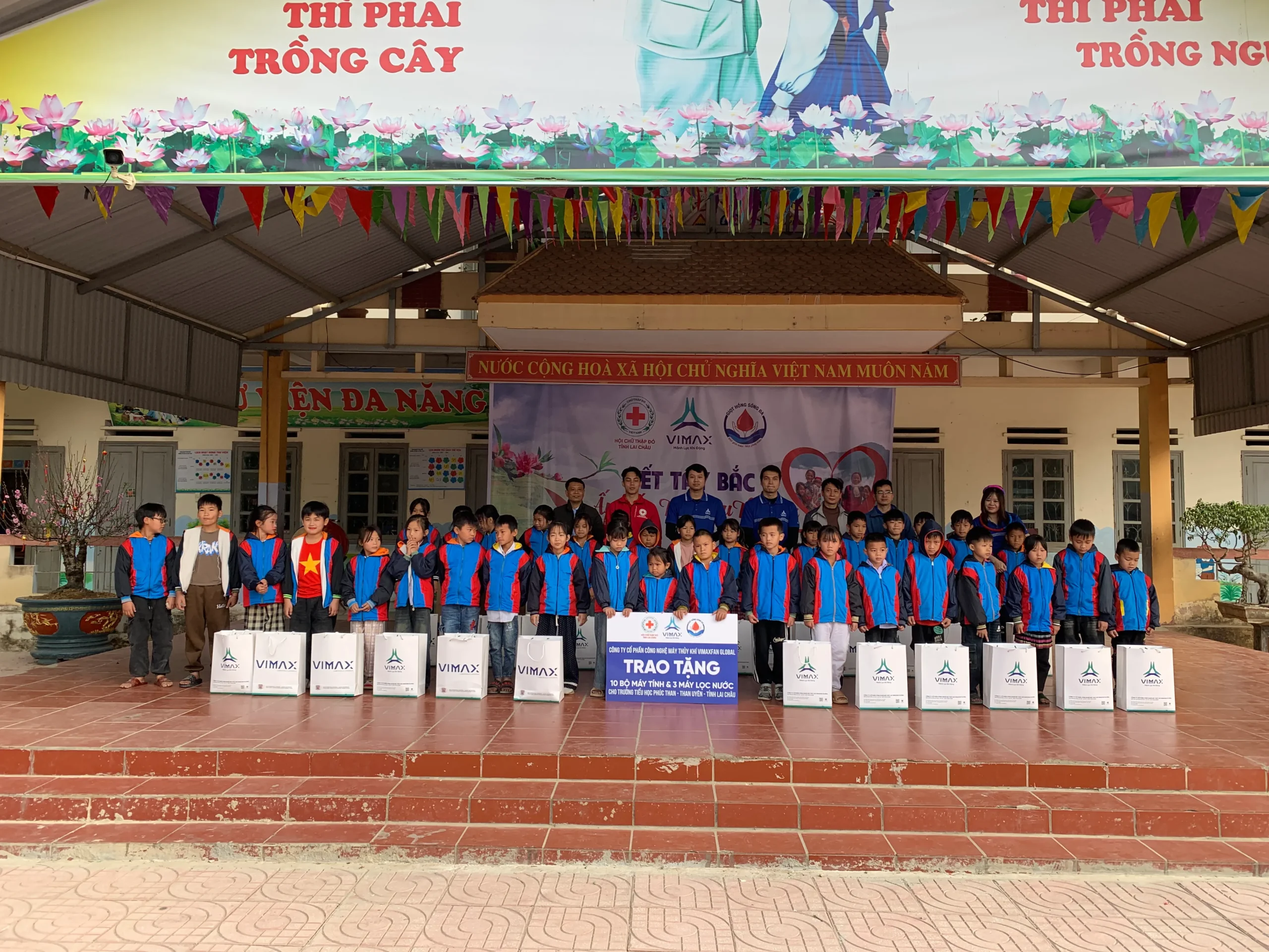 VIMAX GLOBAL LAN TỎA YÊU THƯƠNG TẠI LAI CHÂU QUA CHƯƠNG TRÌNH TẾT TÂY BẮC – ẤM ÁP TÌNH YÊU THƯƠNG